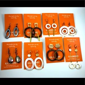 💥2/$18💥🐞Beautiful Earrings complete your look🐞